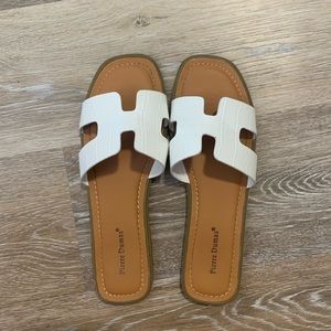 H Slide Sandals